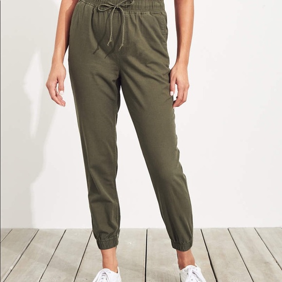 NWT - Hollister Ultra High Rise woven joggers - Picture 7 of 9